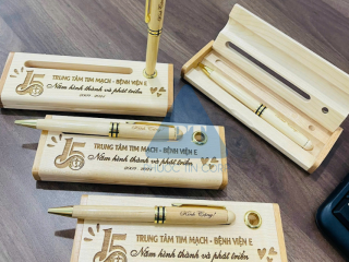 Hộp Bút Gỗ Khắc Tên - Quà Tặng Sang Trọng & Ý Nghĩa