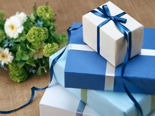 15+ món quà tặng tri ân khách hàng ý nghĩa và sang trọng 2025