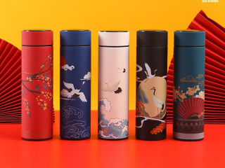 In bình giữ nhiệt theo yêu cầu - thỏa thức sáng tạo, ghi dấu thương hiệu