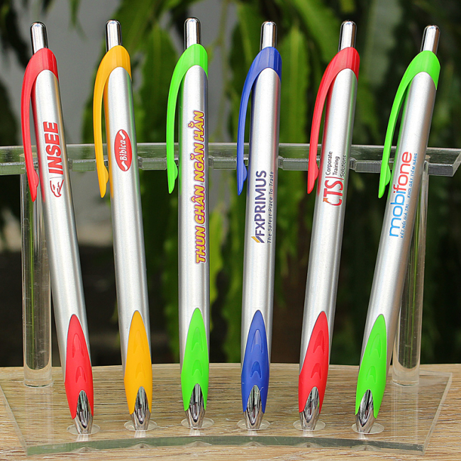 Bút bi nhựa xi bạc BP-8656