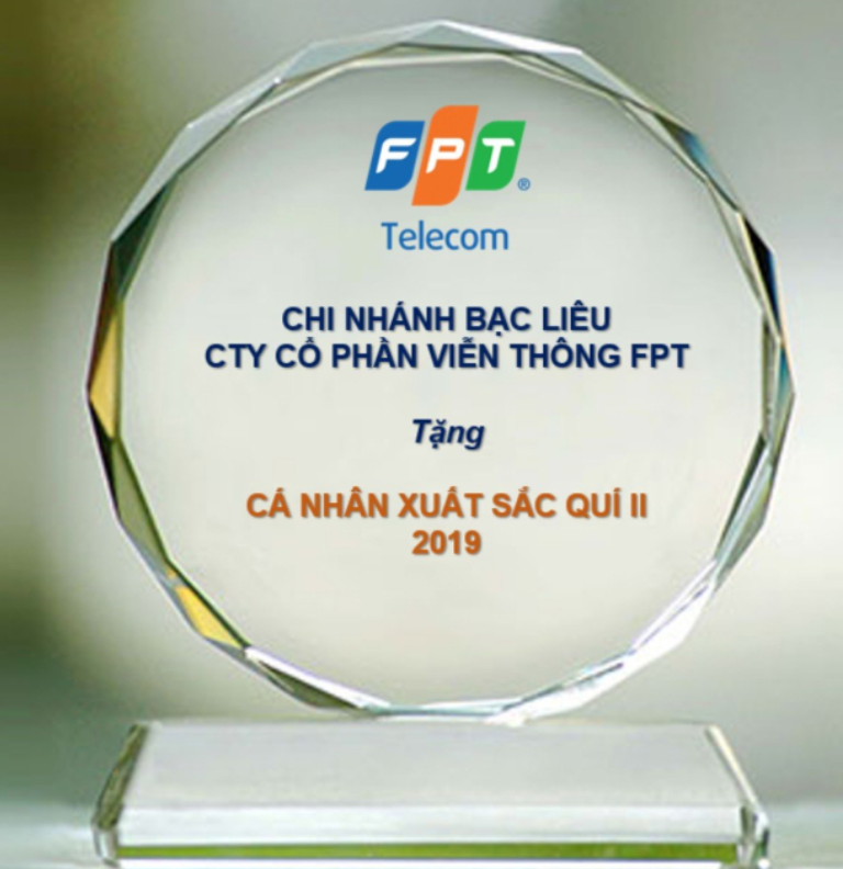 Kỷ niệm chương thiết kế độc quyền - thể hiện dấu ấn riêng