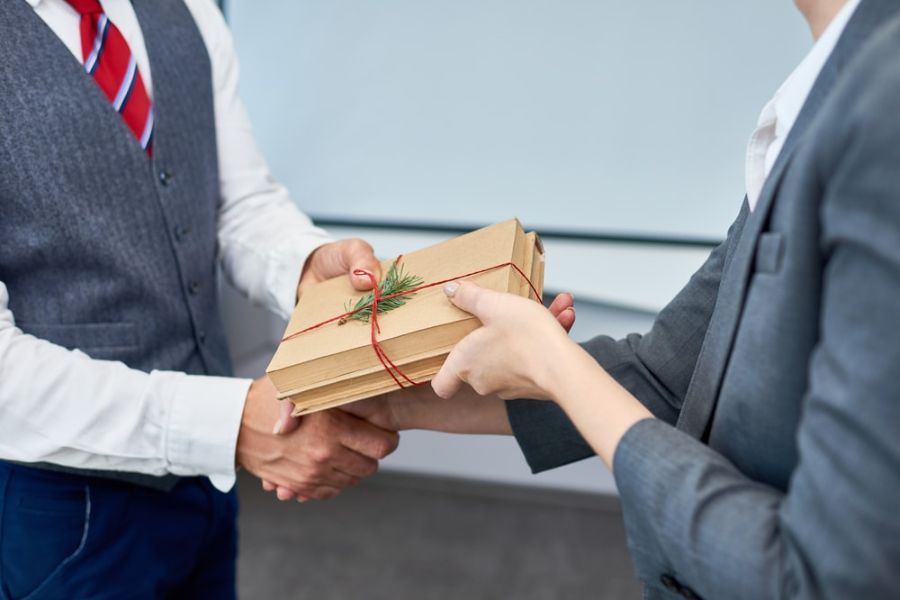 Vì sao tặng quà cần sự tinh tế?