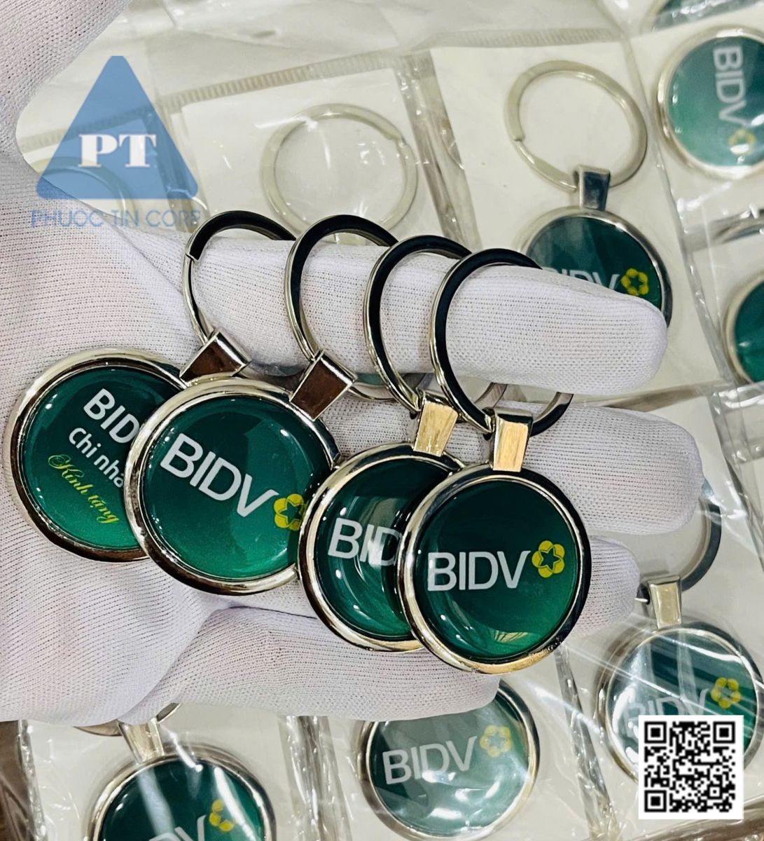Móc khóa kim loại đổ keo